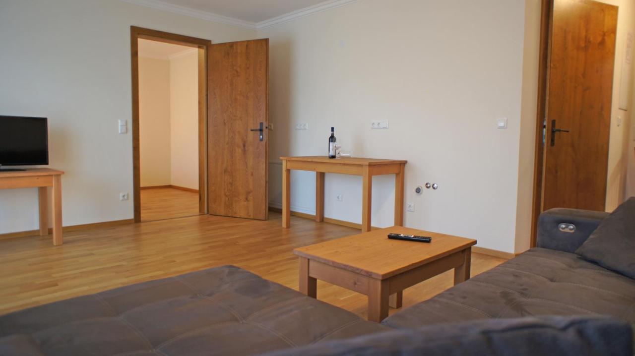Hotel Heimfeld Restaurant Cafe Garching an Der Alz ภายนอก รูปภาพ